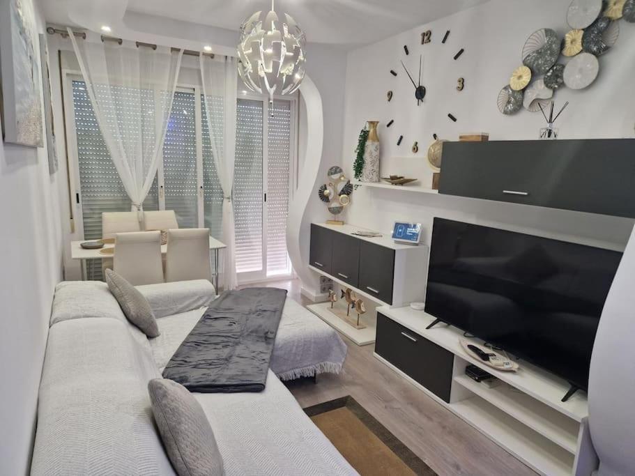Luxury House With Terrace San Juan Alicante * El Campello